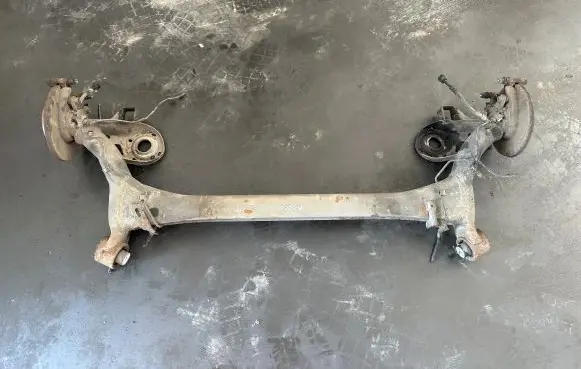 Volkswagen Polo V 6R Rear axle beam A4005