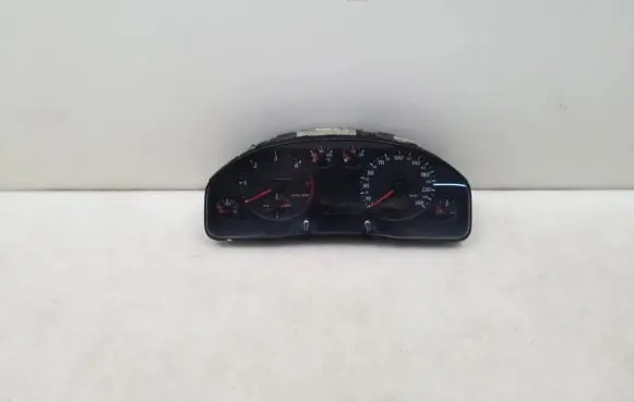 Audi A6 S6 C5 4B Speedometer (instrument cluster) 4B0919860E