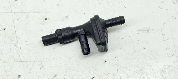 Volkswagen Transporter - Caravelle T5 Fuel temperature sensor 03L919824C 059919523A