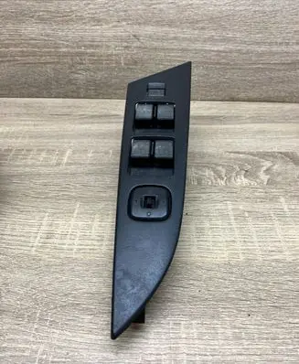 Mazda 3 I Electric window control switch 03123000