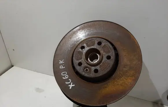 Volvo XC60 Front wheel hub spindle knuckle
