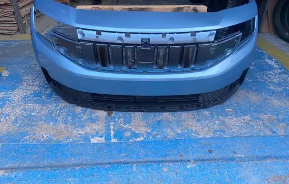 Ford Explorer VI Front bumper R2K17F003-C