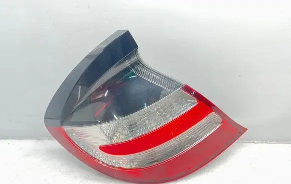 Mercedes-Benz C W203 Rear/tail lights A2038202564