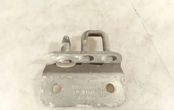 Mercedes-Benz Sprinter W906 Loading door lock loop/hook striker A9067400032