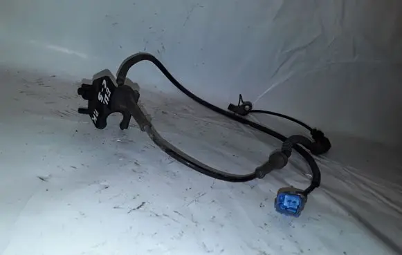 Citroen C5 ABS brake wheel speed sensor 9641309380