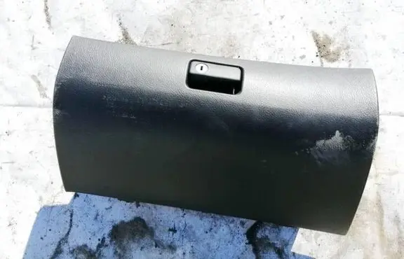Toyota Avensis T250 Glove box 5555005070 55550-05070