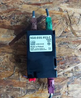 Volkswagen Golf VII USB control unit 5G0035953C