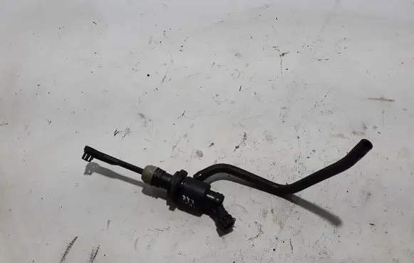 Nissan Qashqai Clutch slave cylinder 306104BA1A