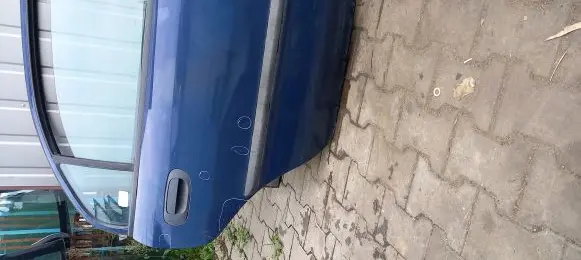 Mitsubishi Carisma Rear door