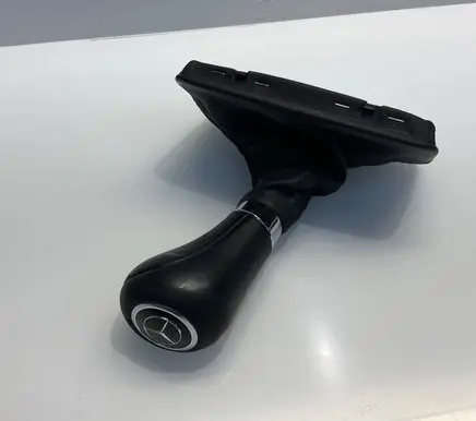 Mercedes-Benz C W204 Gear lever shifter trim leather/knob A2042671510 DBHD700191805790 2042671510