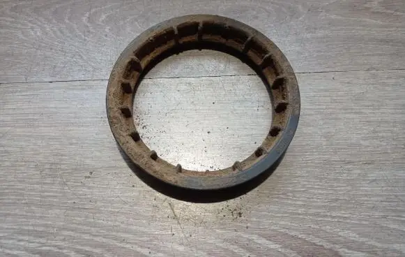 Volvo V70 In tank fuel pump screw locking ring/nut 8649739