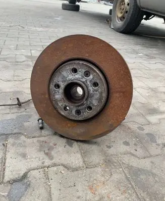Renault Trafic III (X82) Front wheel hub spindle knuckle