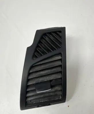 BMW 1 E81 E87 Dashboard side air vent grill/cover trim 7059187