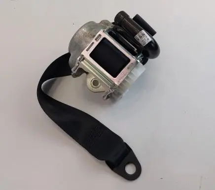 Fiat 500E Rear seatbelt 07357506660