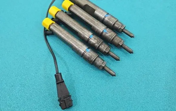 Seat Ibiza II (6k) Fuel injector 028130201S IMPRK1386585