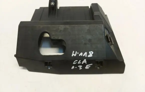Mercedes-Benz CLA C118 X118 Other engine bay part A2475411000