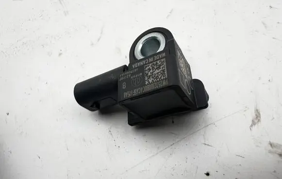 Jeep Grand Cherokee WL Airbag deployment crash/impact sensor 68370841AA