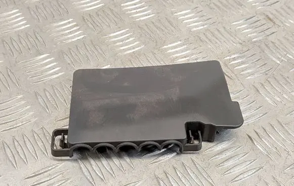 Volkswagen Polo VI Fuse box cover 2Q0915429A