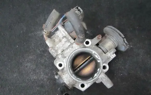 Mazda 323 Throttle valve