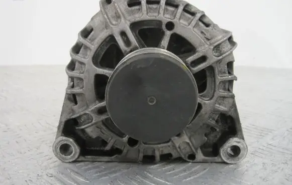 Citroen C4 Cactus Generator/alternator 9818677980