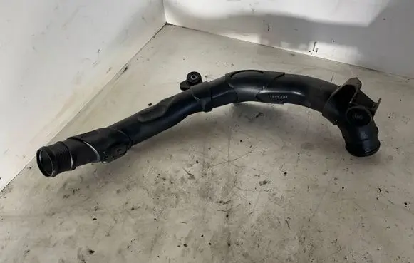 Volkswagen Tiguan Intercooler hose/pipe 5N0145840K