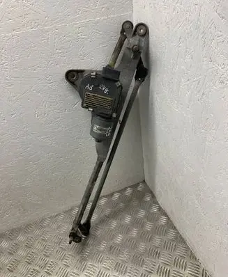 Audi A8 S8 D3 4E Front wiper linkage and motor 4E2955119C 0390241861 4E2910113C