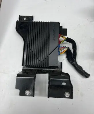 Hyundai Santa Fe Sound amplifier 96370S1100 S1100090200478
