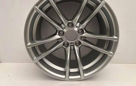 BMW M4 F82 F83 R18 alloy rim 36102284906 2284906
