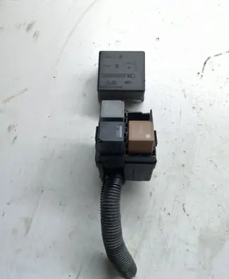 Ford Focus Fuse module 2S6T14A076BA