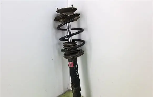 BMW 5 E60 E61 Front shock absorber with coil spring 935015
