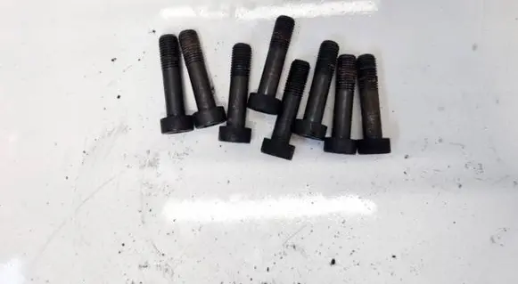 Toyota Avensis T250 Nuts/bolts 