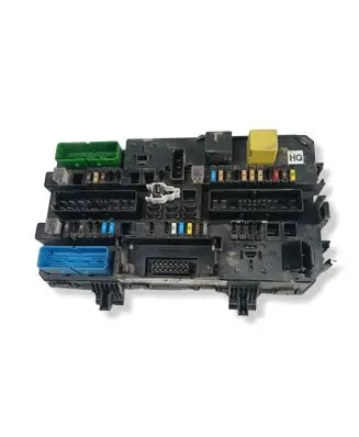Opel Astra H Fuse module 13206759 5DK00866952