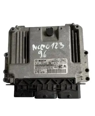 Citroen DS3 Engine ECU kit and lock set 0281017600---- 9676830080 0281017600 9666729580