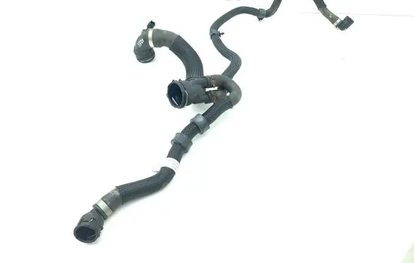 Land Rover Evoque II Engine coolant pipe/hose K8D28286EC