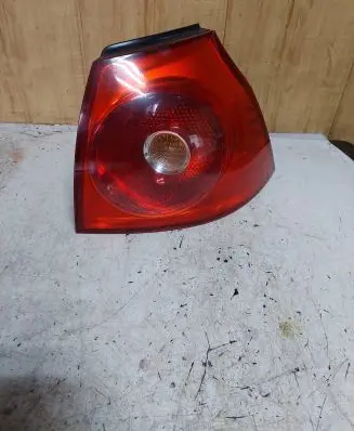 Volkswagen Golf V Rear/tail lights 4VFX13404AA