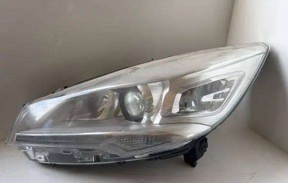 Ford Kuga II Headlight/headlamp CV4413D155AG C83TA 90021742