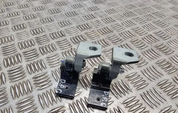 Opel Corsa E Rear door hinge set 