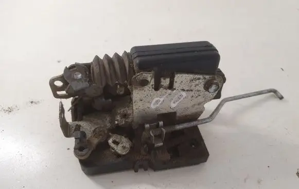 Iveco Daily 4th gen Front door lock