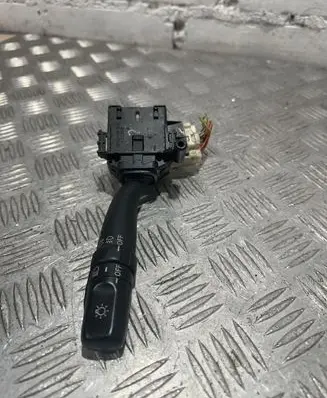 Toyota Avensis T220 Indicator stalk 173650