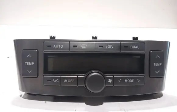 Toyota Avensis T250 Climate control unit 5590005201