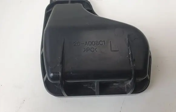 Audi A4 S4 B6 8E 8H Headlight/headlamp dust cover 20A008C1