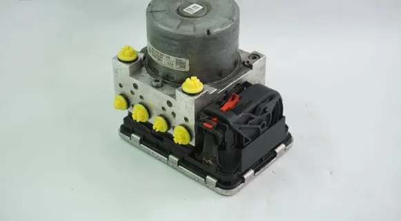 Skoda Octavia Mk3 (5E) ABS Pump 5Q0614517AM 10091603973