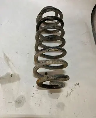 BMW 5 E39 Rear coil spring