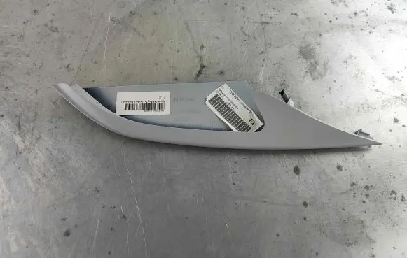 Porsche Macan (95B) Front bumper splitter molding 95b807685ag2x