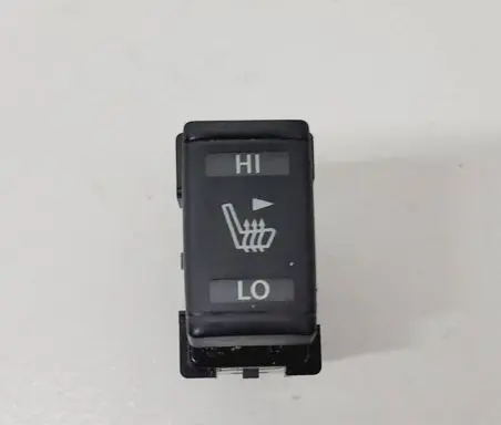 Nissan Pulsar Seat heating switch