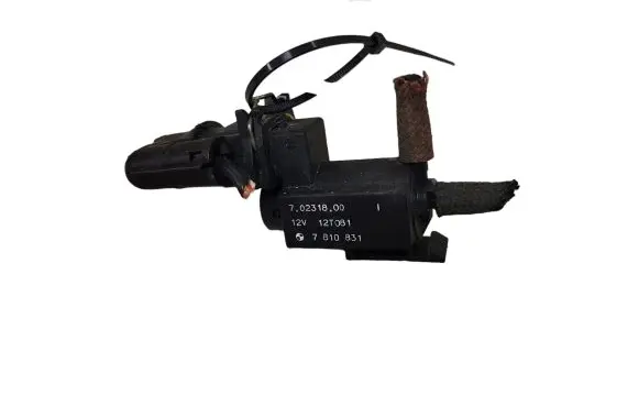 BMW 5 F10 F11 Turbo solenoid valve 70231800 7810831