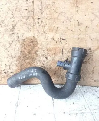 Volkswagen PASSAT B5.5 Engine coolant pipe/hose 8D0121049A EZHH4 A6RGE5