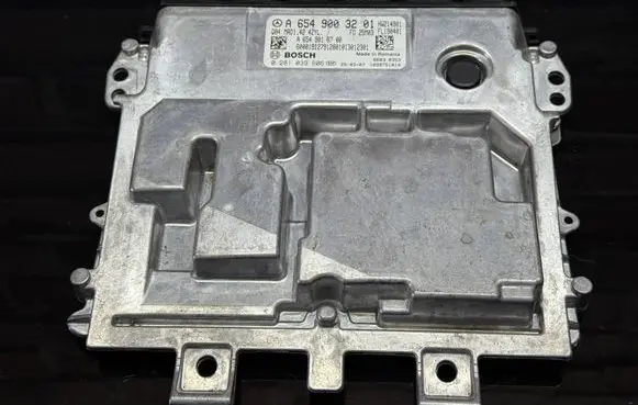 Mercedes-Benz Sprinter W907 W910 Engine control unit/module A6549003201 0281039606 A6549018700