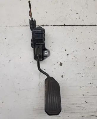 Toyota Prius (XW20) Accelerator throttle pedal 7812047040