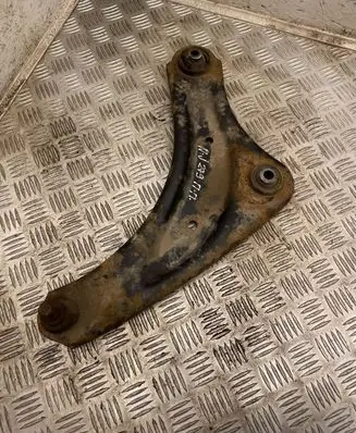 Nissan Juke I F15 Front control arm